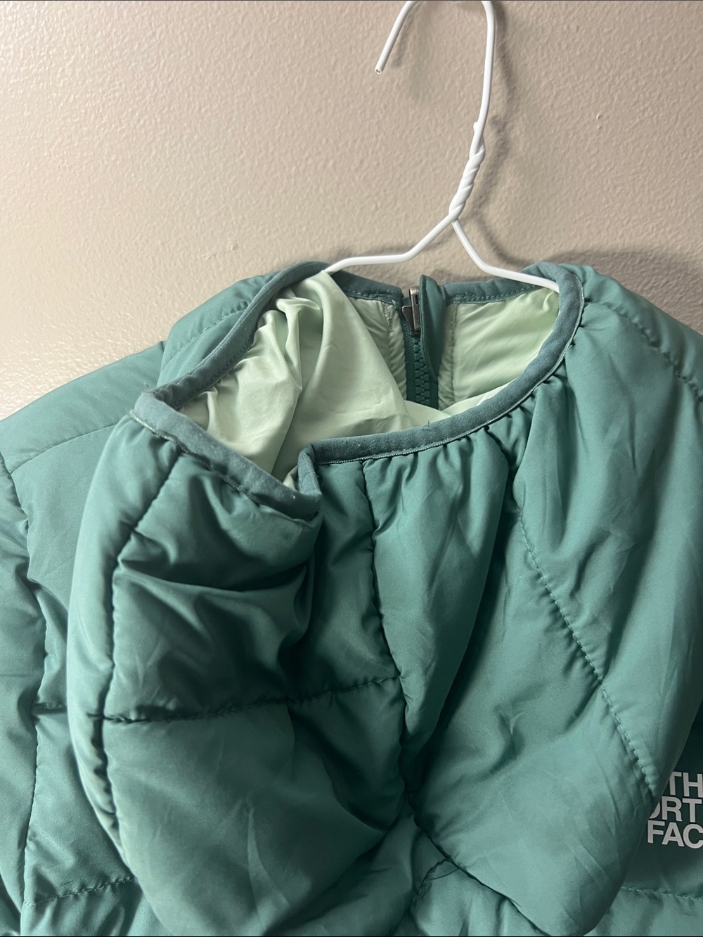 The North Face kids irresistible Insulated Puffer Jacket - Green - Picture 6 of 6